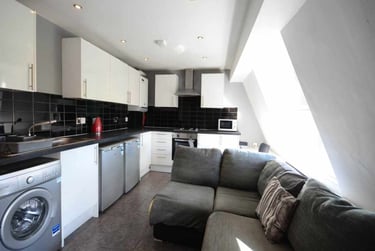 4 bed house, Kensington, Liverpool, L72RE - Image 8