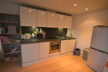 2 bed flat, Cardiff Bay, City Centre, Cardiff, CF104JA - Image 4