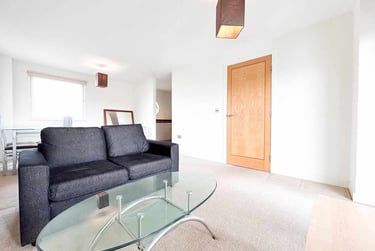 2 bed flat, Cardiff Bay, Sports Village, Cardiff, CF110SF - Image 3