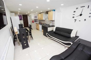 6 bed house, Tiverton Road, Selly Park, Birmingham, B296DA - Image 1