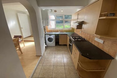 4 bed house, Stanfell Road, Knighton, Leicester, LE23GD - Image 2