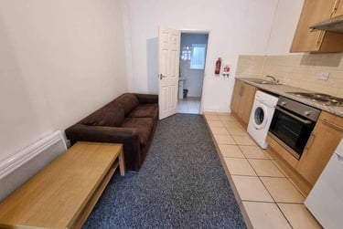 1 bed studio, 1, 18, Cathays, Cardiff, CF244EP - Image 5