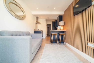 1 bed house, Roath, Plasnewydd, Cardiff, CF243DB - Image 1