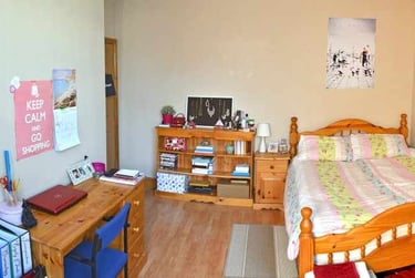 2 bed flat, 2 Bed Flat, Charles Street, Highfields, Leicester, LE11LA - Image 1