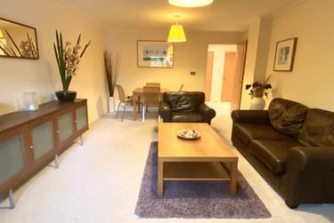 1 bed house, Cardiff Bay, Cardiff, CF105NH - Image 3