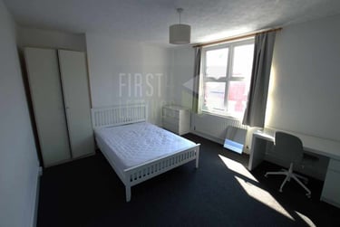 3 bed house, Lytham Road, Clarendon Park, Leicester, LE21YD - Image 1