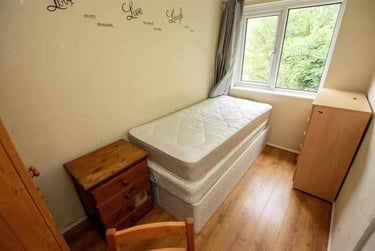 4 bed flat, Hubert Croft, Selly Park, Birmingham, B296DU - Image 13