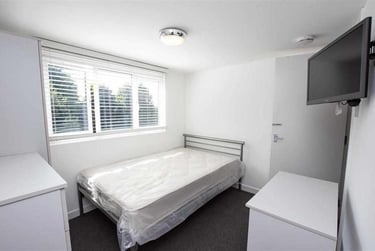 6 bed house, Dawlish Road, Selly Park, Birmingham, B297AT - Image 3