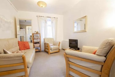 4 bed house, Dawlish Road, Selly Park, Birmingham, B297AU - Image 2