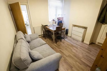 4 bed house, Winnie Road, Selly Park, Birmingham, B296JX - Image 1