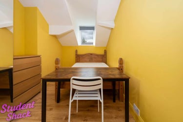 5 bed house, Fairlawn Close Manchester, Hulme, Manchester, M144GQ - Image 5