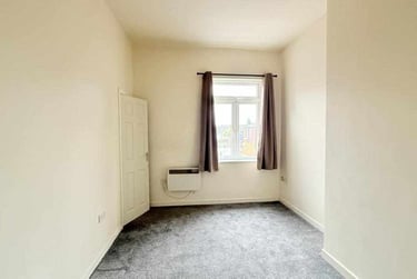 1 bed flat, Watkin Lane, City Centre, Preston, PR55RD - Image 4