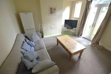 4 bed house, Heather Road, Knighton, Leicester, LE26DD - Image 1