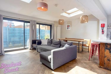 5 bed house, Redmere Grove Manchester, Fallowfield, Manchester, M146ES - Image 2