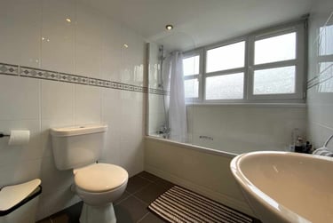 1 bed flat, Roath, Plasnewydd, Cardiff, CF235BT - Image 8