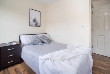 4 bed house, Blue Fox Close, City Centre, Leicester, LE30EE - Image 11