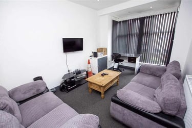 5 bed house, Pershore Road, Selly Park, Birmingham, B297PX - Image 1