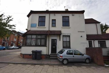 4 bed house, Dawlish Road, Selly Park, Birmingham, B297AA - Image 1