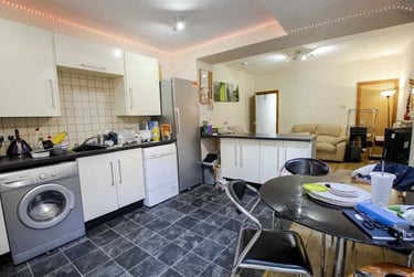 5 bed flat, Tiverton Road, Selly Park, Birmingham, B296BW - Image 4