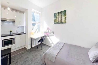 1 bed studio, Salford, Ellesmere Park, M300DX - Image 2
