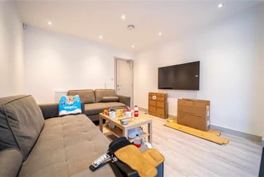 6 bed house, Tiverton Road, Selly Park, Birmingham, B296BS - Image 2