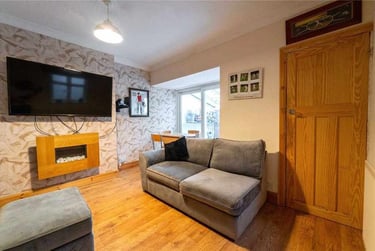 2 bed house, Reservoir Road, Harborne, Birmingham, B296TE - Image 2