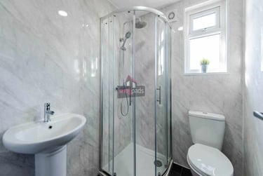 4 bed flat, Salford, Irlams O' Th' Height, M67HP - Image 8