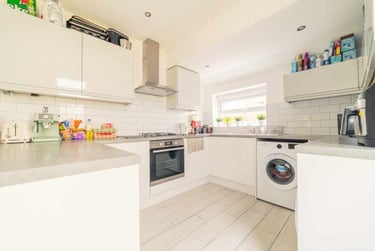 5 bed house, Cathays, Cardiff, CF244QS - Image 2