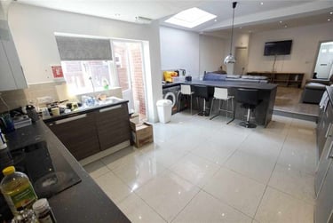 8 bed house, Dawlish Road, Selly Park, Birmingham, B297AH - Image 3