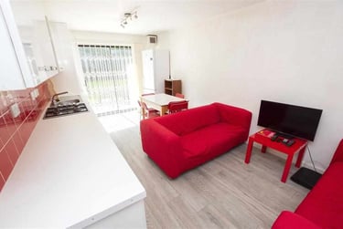 4 bed house, Keneggy Mews, Selly Park, Birmingham, B297AQ - Image 2