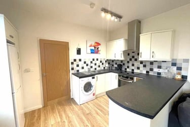 1 bed flat, Watling Street Road, Plungington, Preston, PR28EA - Image 4