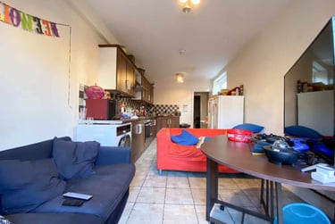 5 bed house, Heath, Gabalfa, Cardiff, CF143PX - Image 1