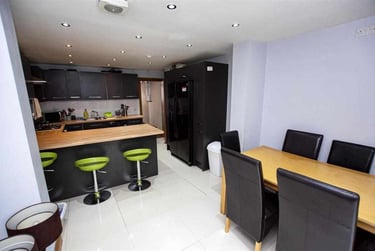 6 bed house, Hubert Road, Selly Park, Birmingham, B296EP - Image 3