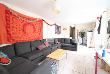 10 bed house, Cathays, Plasnewydd, Cardiff, CF244AT - Image 1