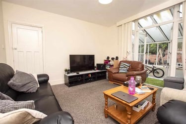 6 bed house, Warwards Lane, Selly Park, Birmingham, B297RD - Image 1