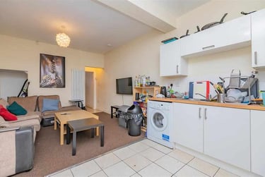 7 bed house, Dawlish Road, Selly Park, Birmingham, B297AH - Image 3