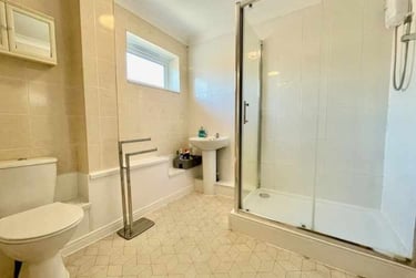 4 bed house, Webster Close, Clover Hill, Norwich, NR59DF - Image 10