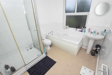 6 bed house, Warwards Lane, Selly Park, Birmingham, B297RD - Image 8