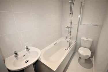 1 bed studio, 16 Cross Street, City Centre, Preston, PR13LT - Image 4
