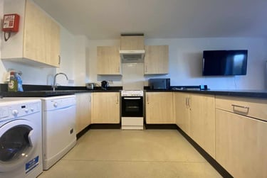 1 bed flat, Cathays, Cardiff, CF244PH - Image 3