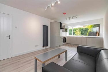 2 bed house, Wellman Croft, Selly Oak, Birmingham, B296NP - Image 3