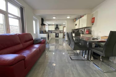 1 bed house, Roath, Plasnewydd, Cardiff, CF243AT - Image 1