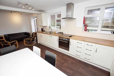 6 bed house, Heeley Road, Selly Park, Birmingham, B296EZ - Image 3