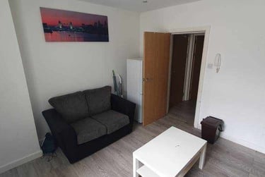 1 bed flat, 1, 95, Cathays, Cardiff, CF244HT - Image 3
