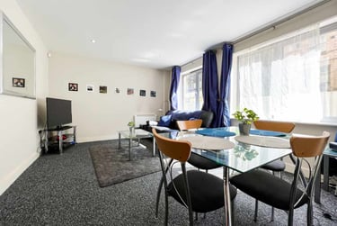 2 bed flat, Cardiff Bay, Cardiff, CF105EE - Image 4