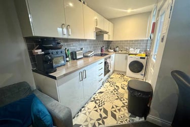 4 bed house, School Road, St Vincents Quarter, Sheffield, S101GR - Image 1