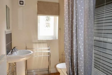 4 bed house, Roe Drive, Earlham, Norwich, NR58BT - Image 11