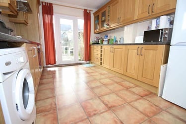 5 bed house, Cathays, Cardiff, CF244RB - Image 2