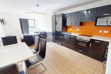 3 bed flat, London Road, Highfields, Leicester, LE20BL - Image 1