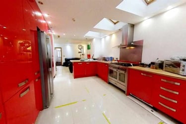 6 bed house, Heeley Road, Selly Park, Birmingham, B296EL - Image 2